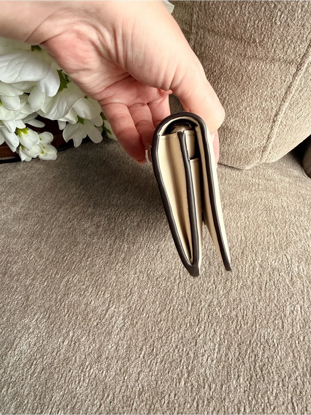 Coach Cream Chalk Leather Compact Wallet with Signature 'C' NWT